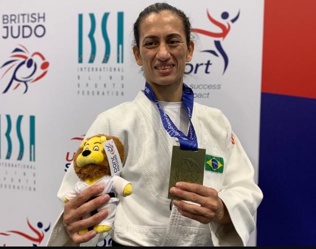 Lúcia Araújo é ouro na Inglaterra e esta pronta para Tóquio