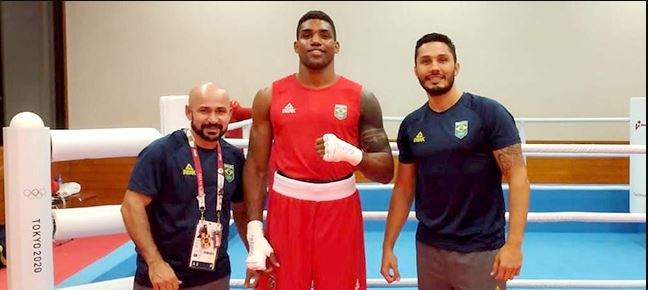 Abner Teixeira vence Cheavon Clarke, da Grã-Bretanha na sua estreia nos Jogos Olímpicos de Tóquio