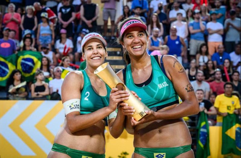 É OURO!!! É OURO!!! É OURO!!! Duda e Ana Patrícia levam o ouro no Campeonato Mundial de vôlei de praia