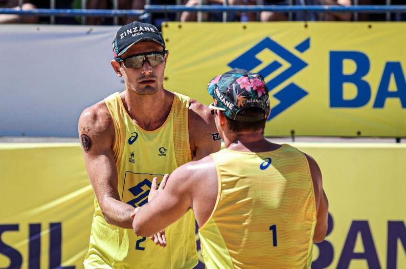 Medalhistas de bronze na Itália, André e George disputam o Top 8 da sexta etapa do Circuito Brasileiro de Vôlei de Praia