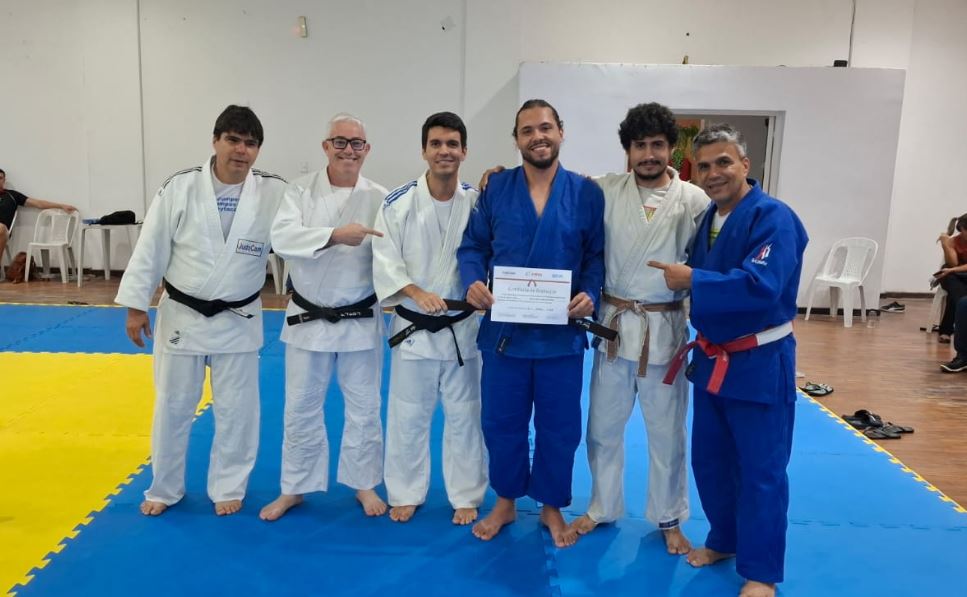 ADVS celebra novas graduações e reforça a tradição do judô em Campos dos Goytacazes