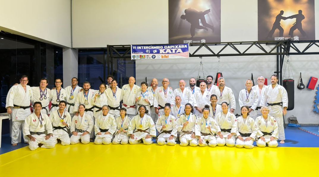 Cariocas participam do maior evento de kata do Brasil o 6° Intercambio Capixaba de Kata