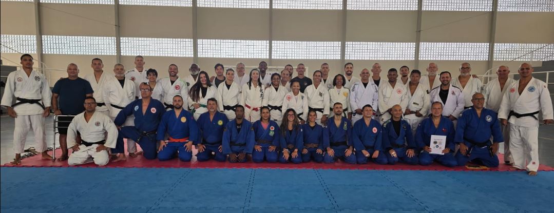 6º Treinamento de Judô Master reúne veteranos de todo o estado em Araruama e reforça a união da modalidade